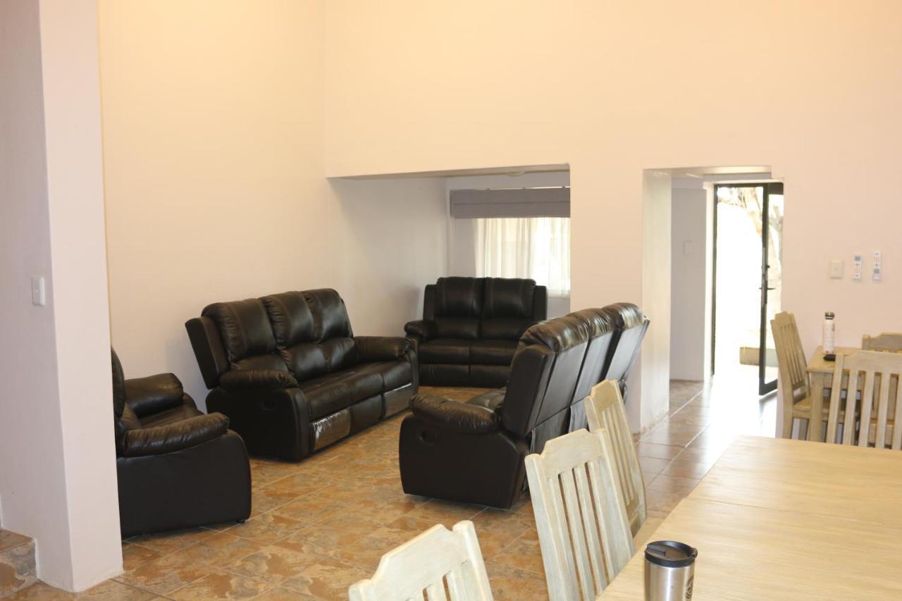 Livivane Guest House Simunye Extérieur photo